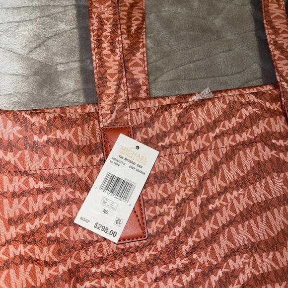 NWT Michael Kors "The Michael Bag" Deep Orange Large Tote  o - Picture 8 of 10